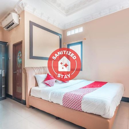 Super Oyo 1640 Fallinda Hotel Bogor Luaran gambar