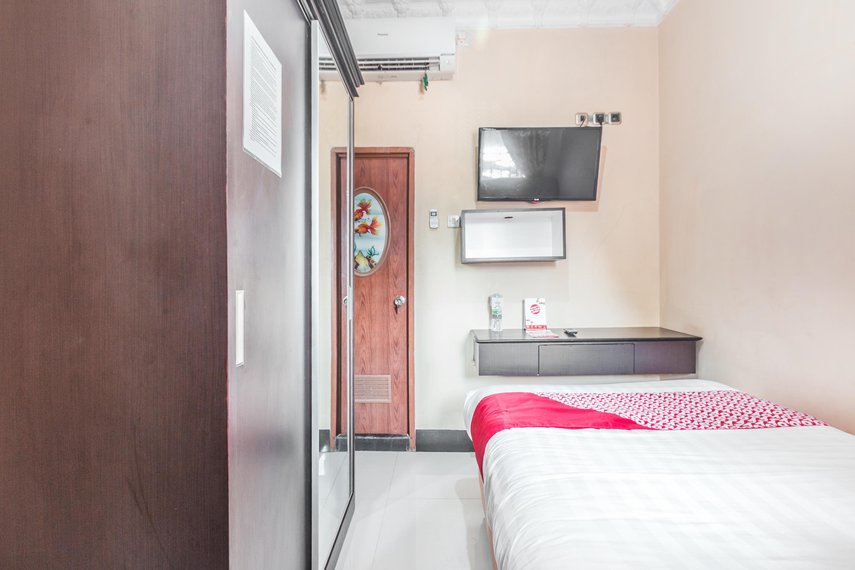 Super Oyo 1640 Fallinda Hotel Bogor Luaran gambar