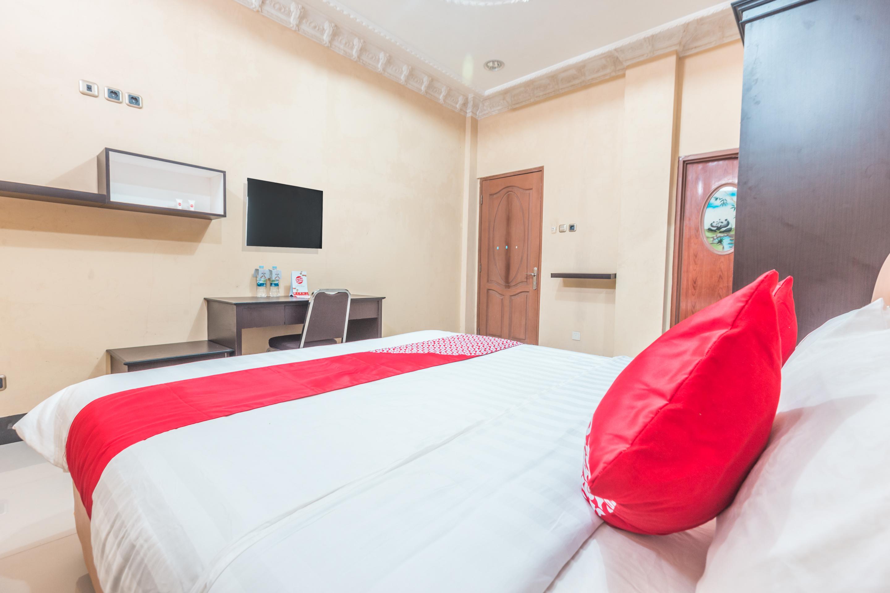Super Oyo 1640 Fallinda Hotel Bogor Luaran gambar